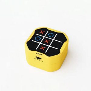 Tic tac toe bolt